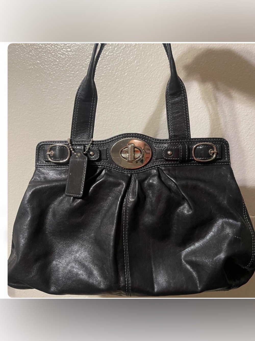 Coach Black Leather Shoulder Bag with Turnlock Hardware big bag